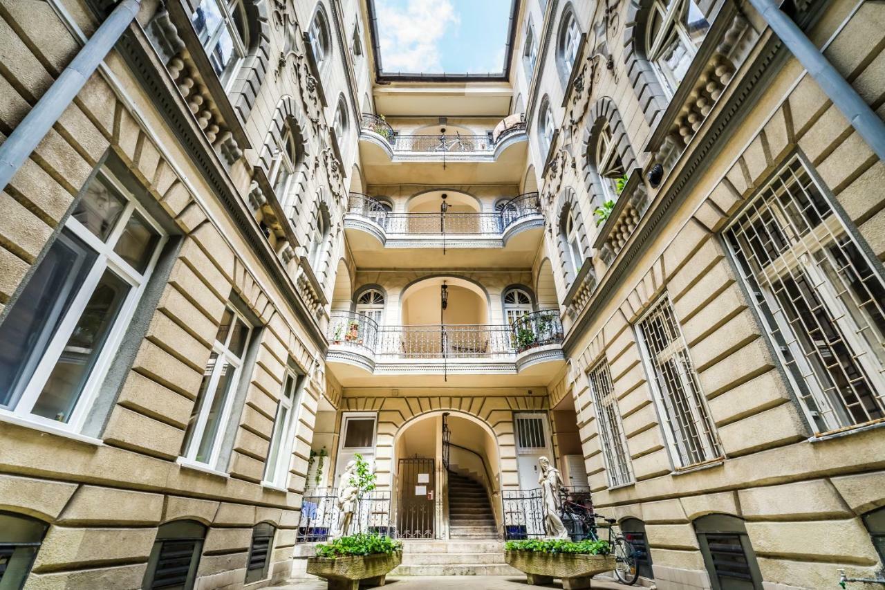 Bpr Azure Desire Studio Budapeszt Zewnętrze zdjęcie